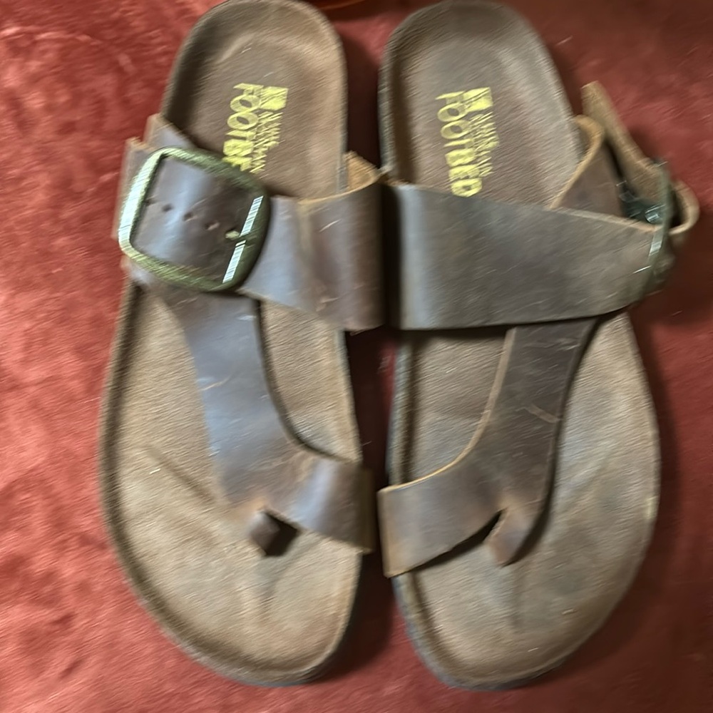 Good quality sandals brown